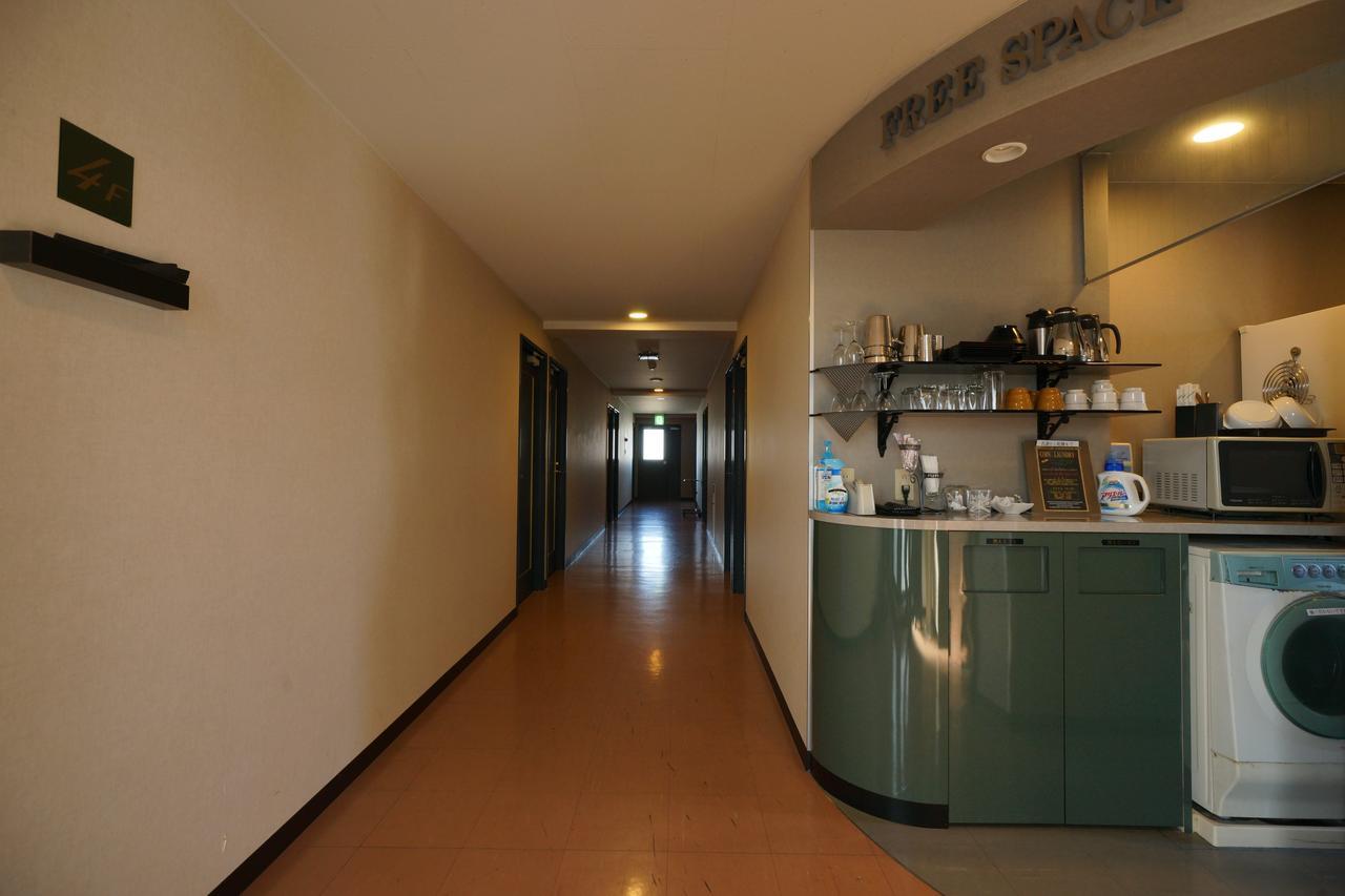 Hotel Satellite Satsumasendai Екстер'єр фото