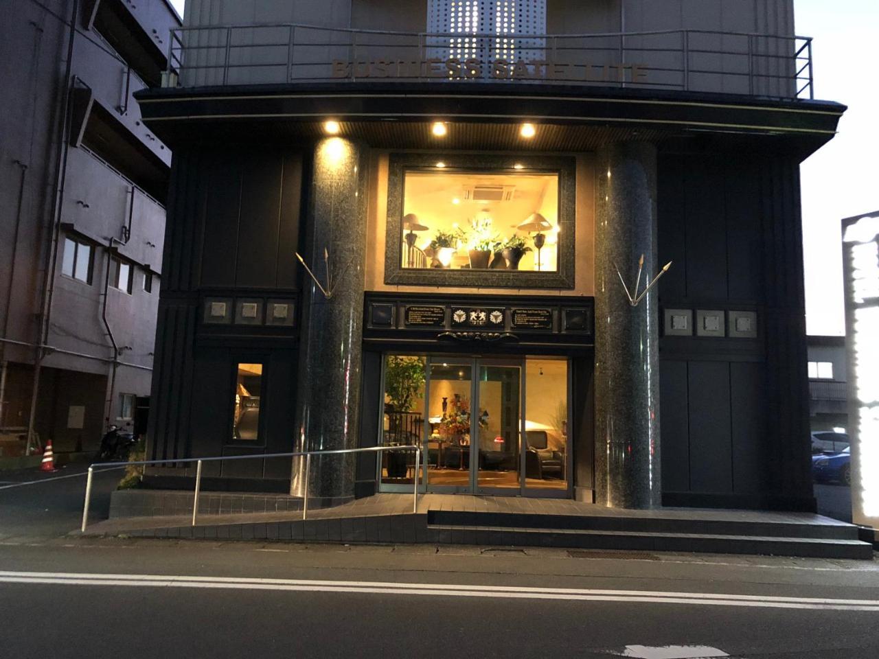 Hotel Satellite Satsumasendai Екстер'єр фото